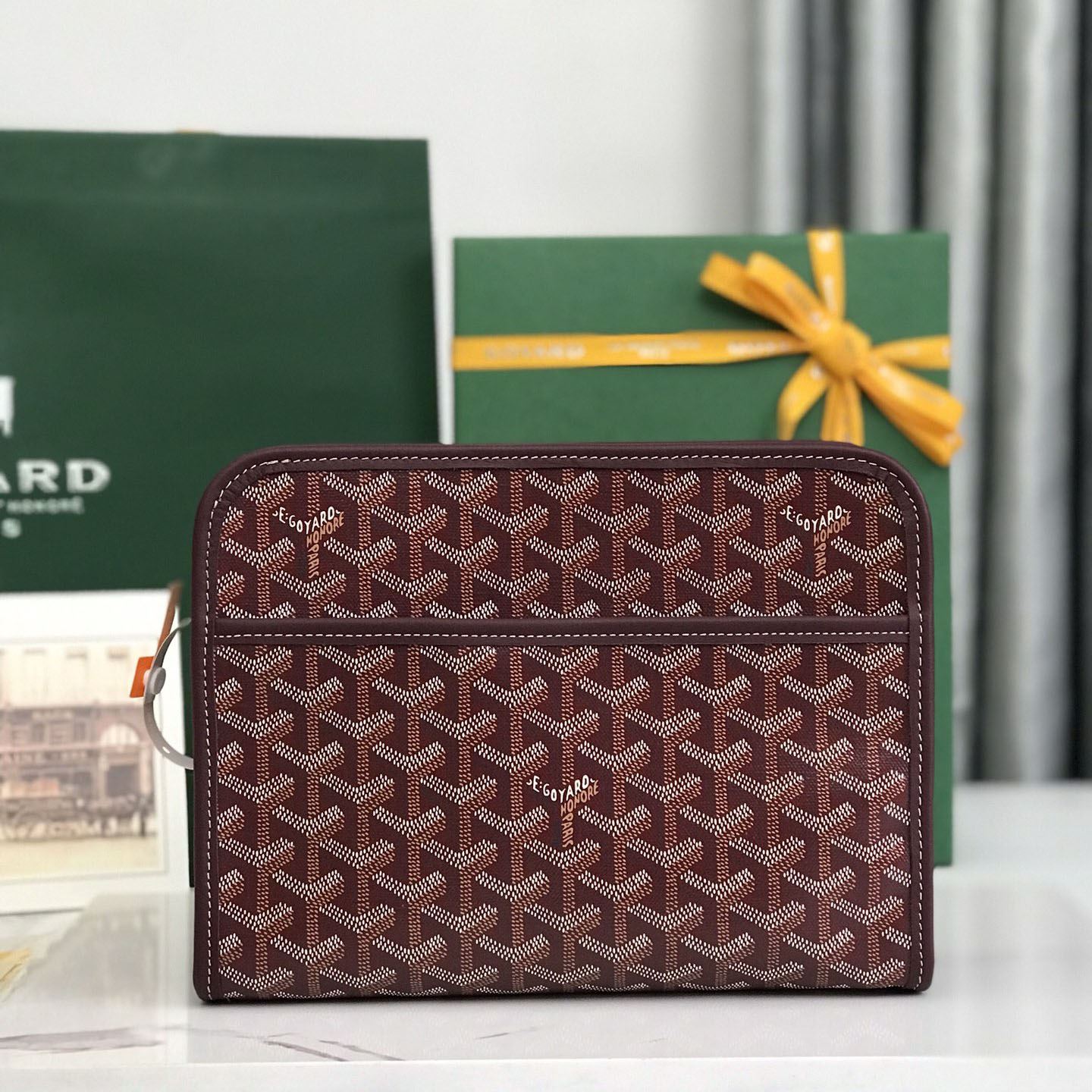 Go*ard cosmetic bags